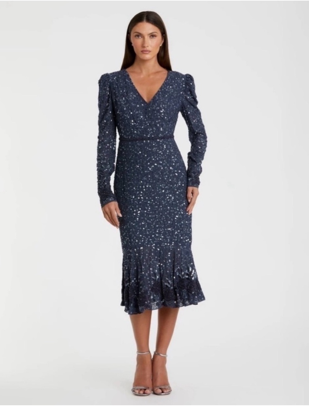 NWT Mac Duggal 10740 Embellished Long Sleeve Beaded Sequin Evening Gown Size 4